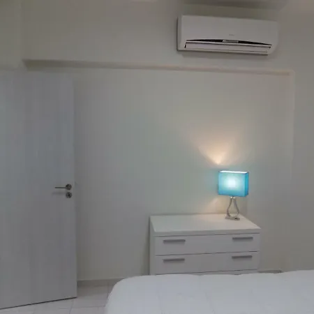 2b Boutique Seafront Olympic Beach Appartement Limasol
