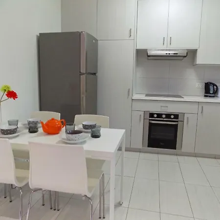 2b Boutique Seafront Olympic Beach Apartamento